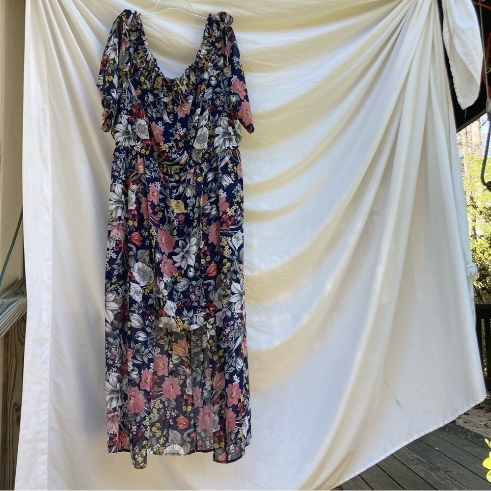Luxology blue floral high low dress, size 24